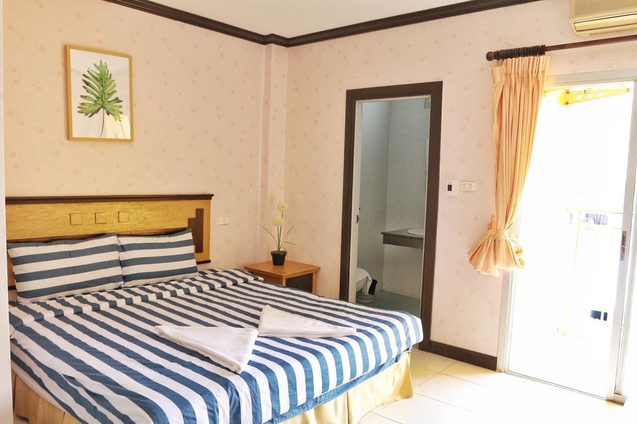 The Galiness International Backpacker Hostel Phuket Patong Dış mekan fotoğraf