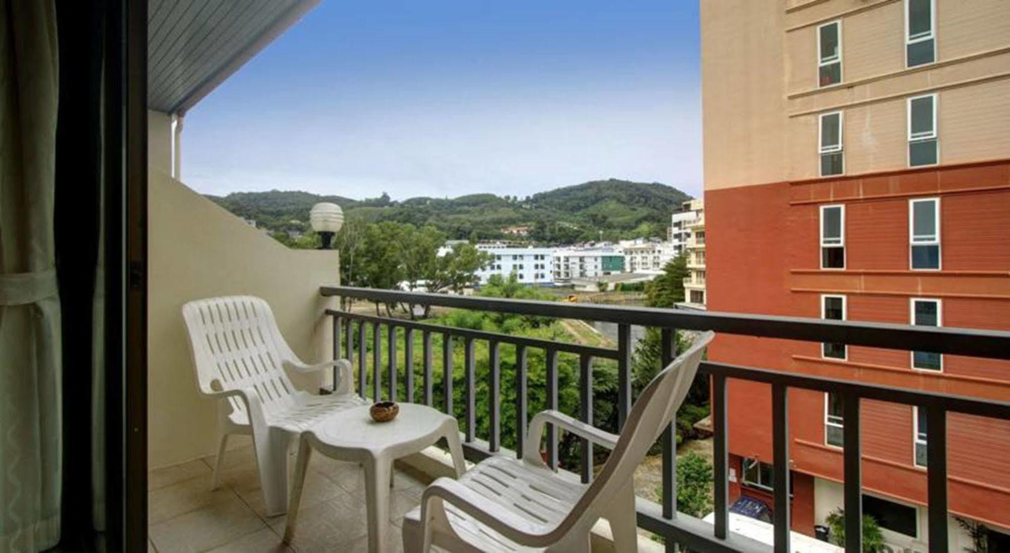 The Galiness International Backpacker Hostel Phuket Patong Dış mekan fotoğraf